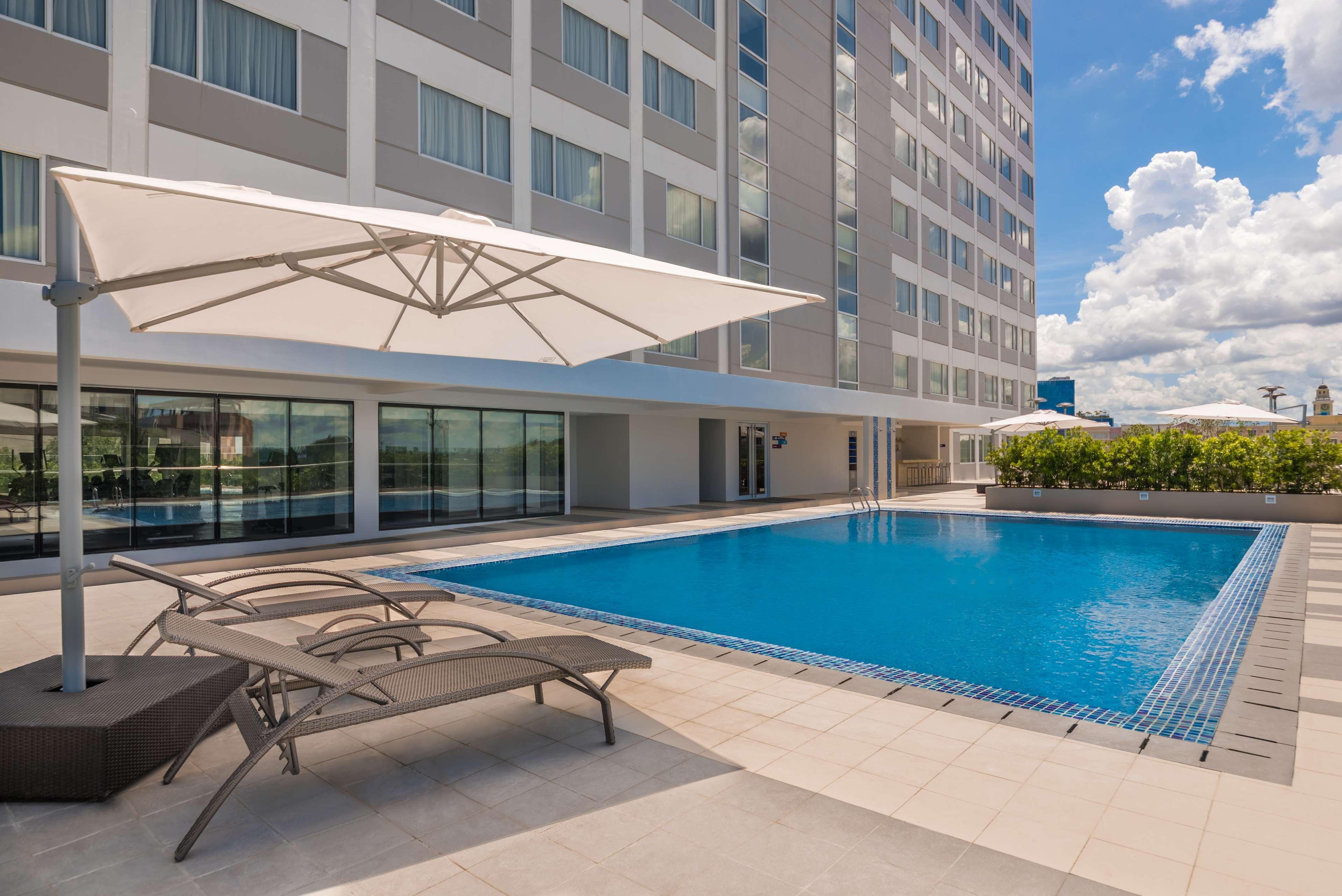 Park Inn By Radisson Iloilo المظهر الخارجي الصورة