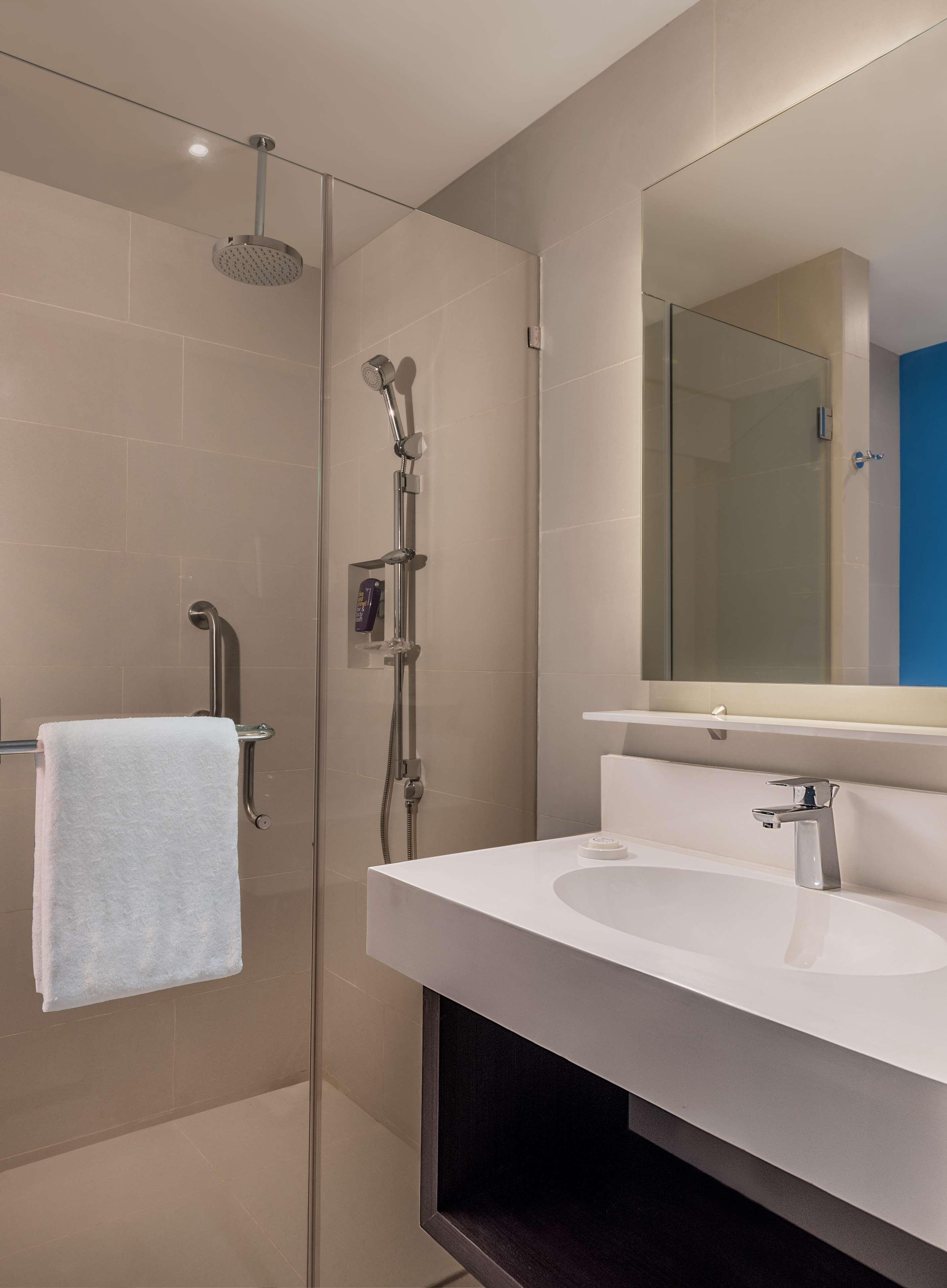 Park Inn By Radisson Iloilo المظهر الخارجي الصورة