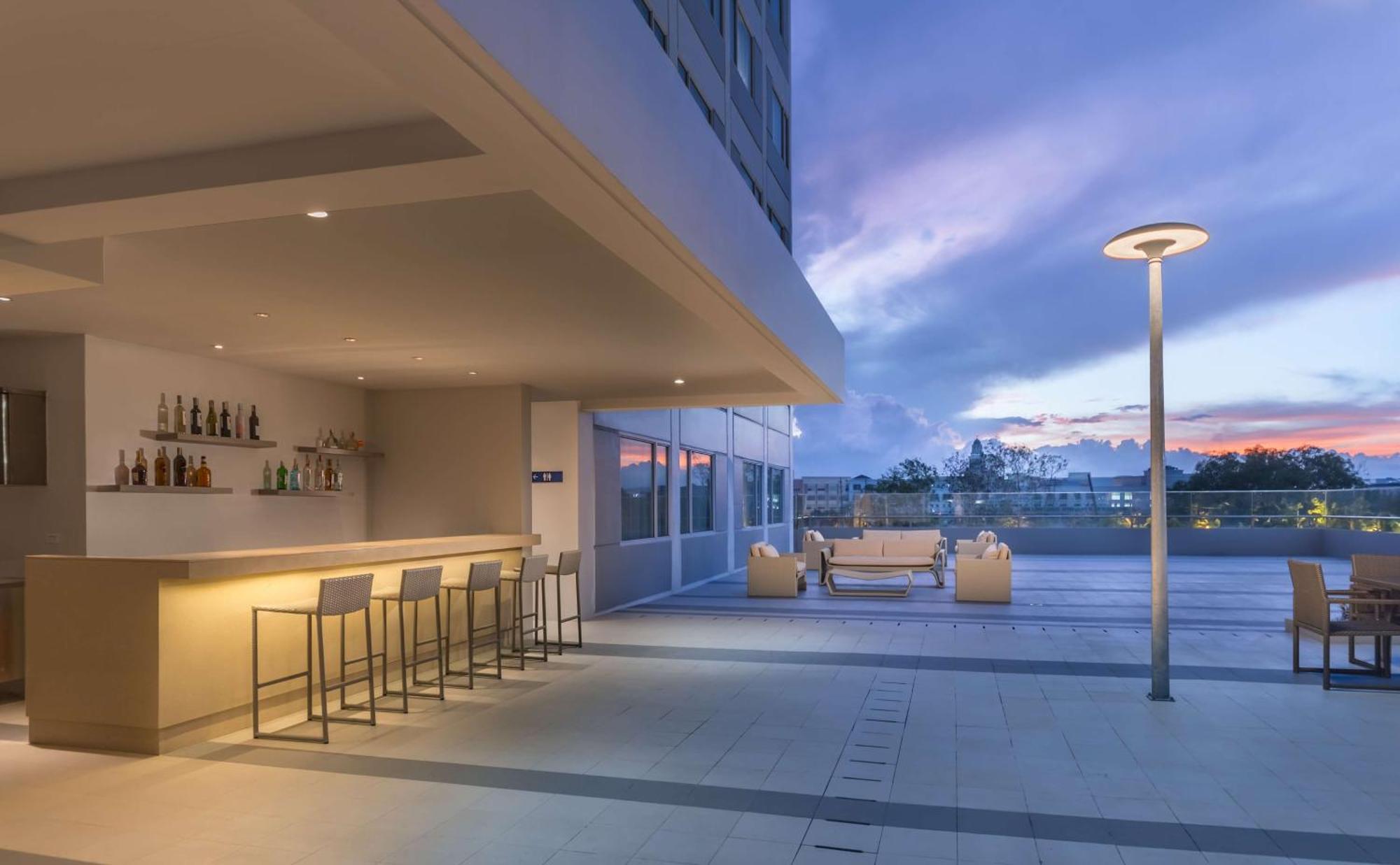 Park Inn By Radisson Iloilo المظهر الخارجي الصورة