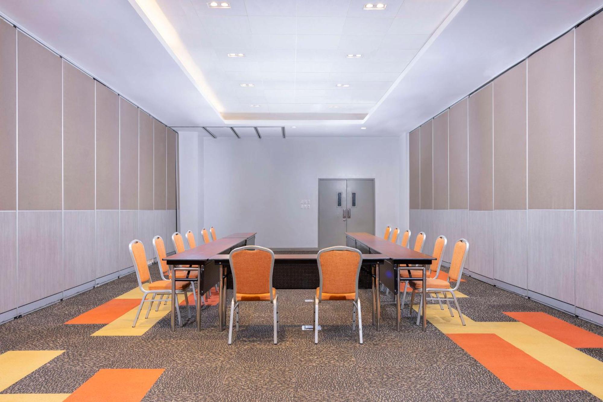Park Inn By Radisson Iloilo المظهر الخارجي الصورة